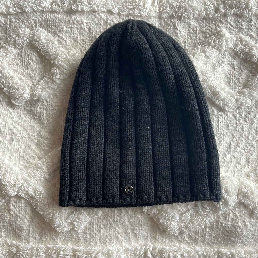 Lululemon beanie